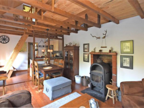 Vintage Holiday Home in Bad Pyrmont with Private Terrace